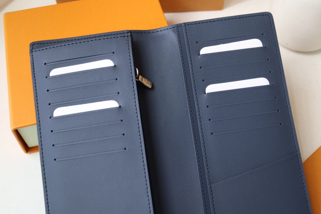 GoodFit 4711 Louis Vuitton AAA Quality Card Case - Image 4