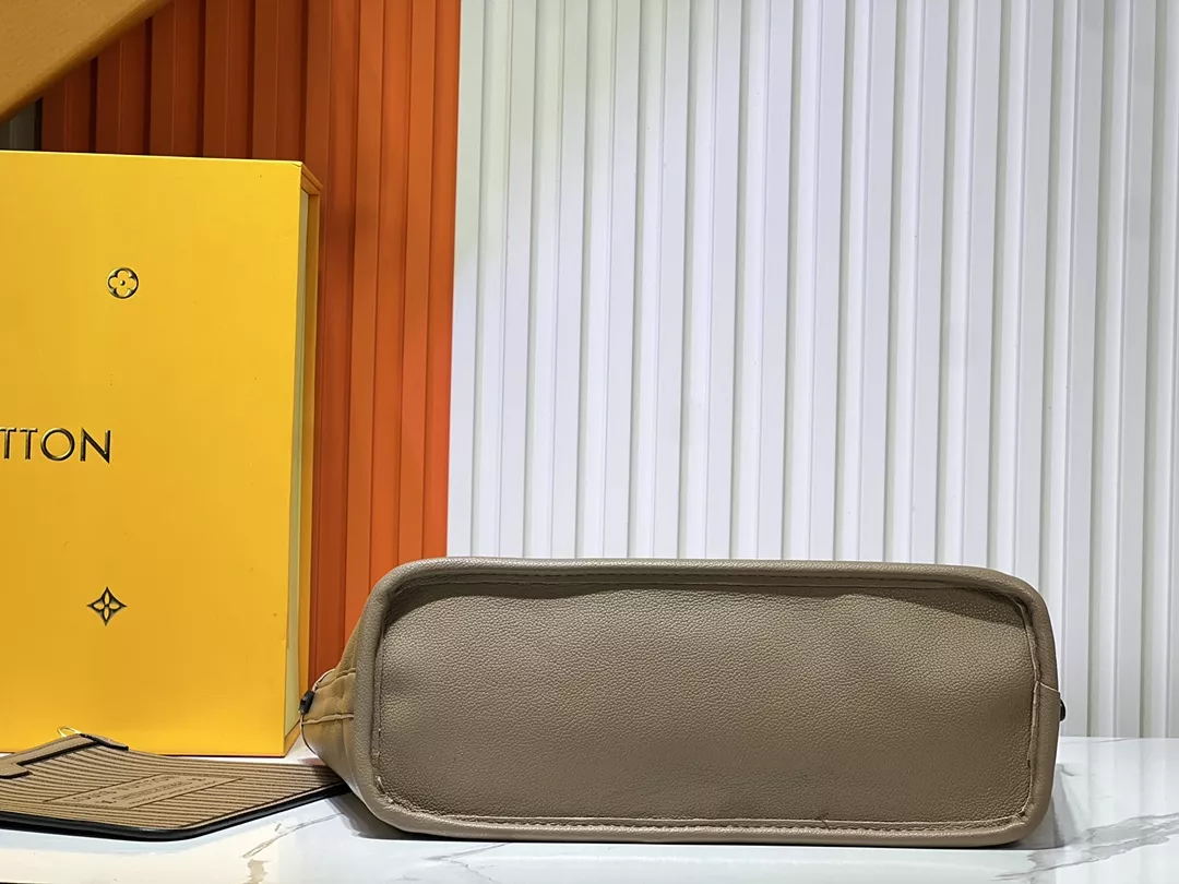 GoodFit 6388 Louis Vuitton AAA Quality Shoulder Bags For Women - Image 7