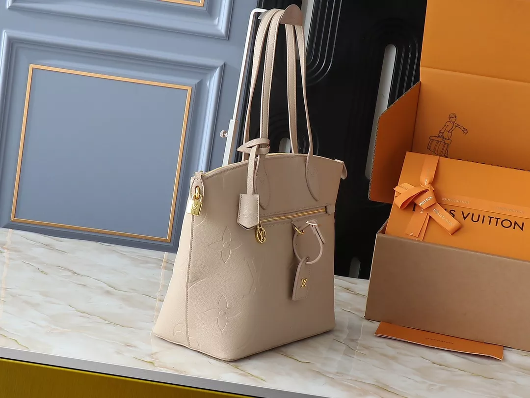 GoodFit 7490 Louis Vuitton AAA Quality Shoulder Bags For Women