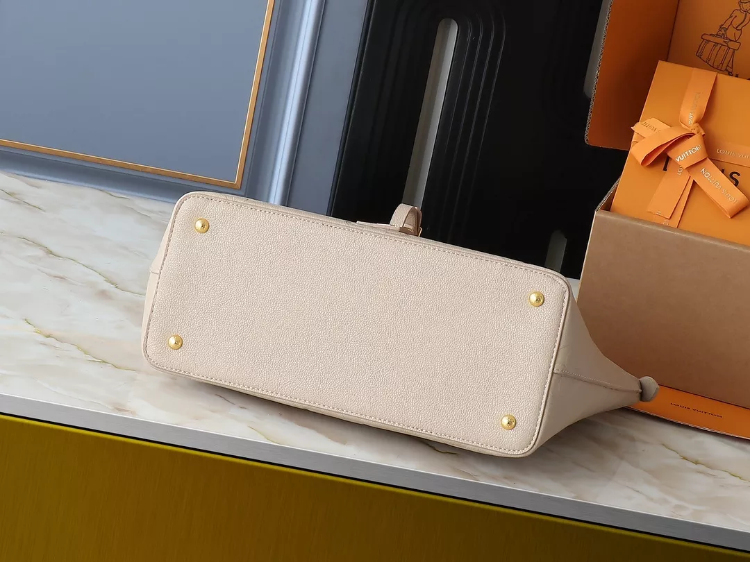 GoodFit 7490 Louis Vuitton AAA Quality Shoulder Bags For Women - Image 4