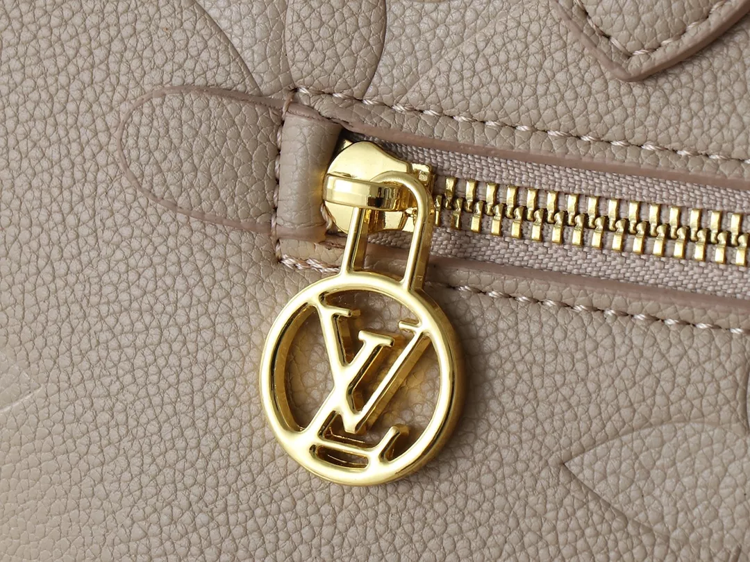 GoodFit 7490 Louis Vuitton AAA Quality Shoulder Bags For Women - Image 5