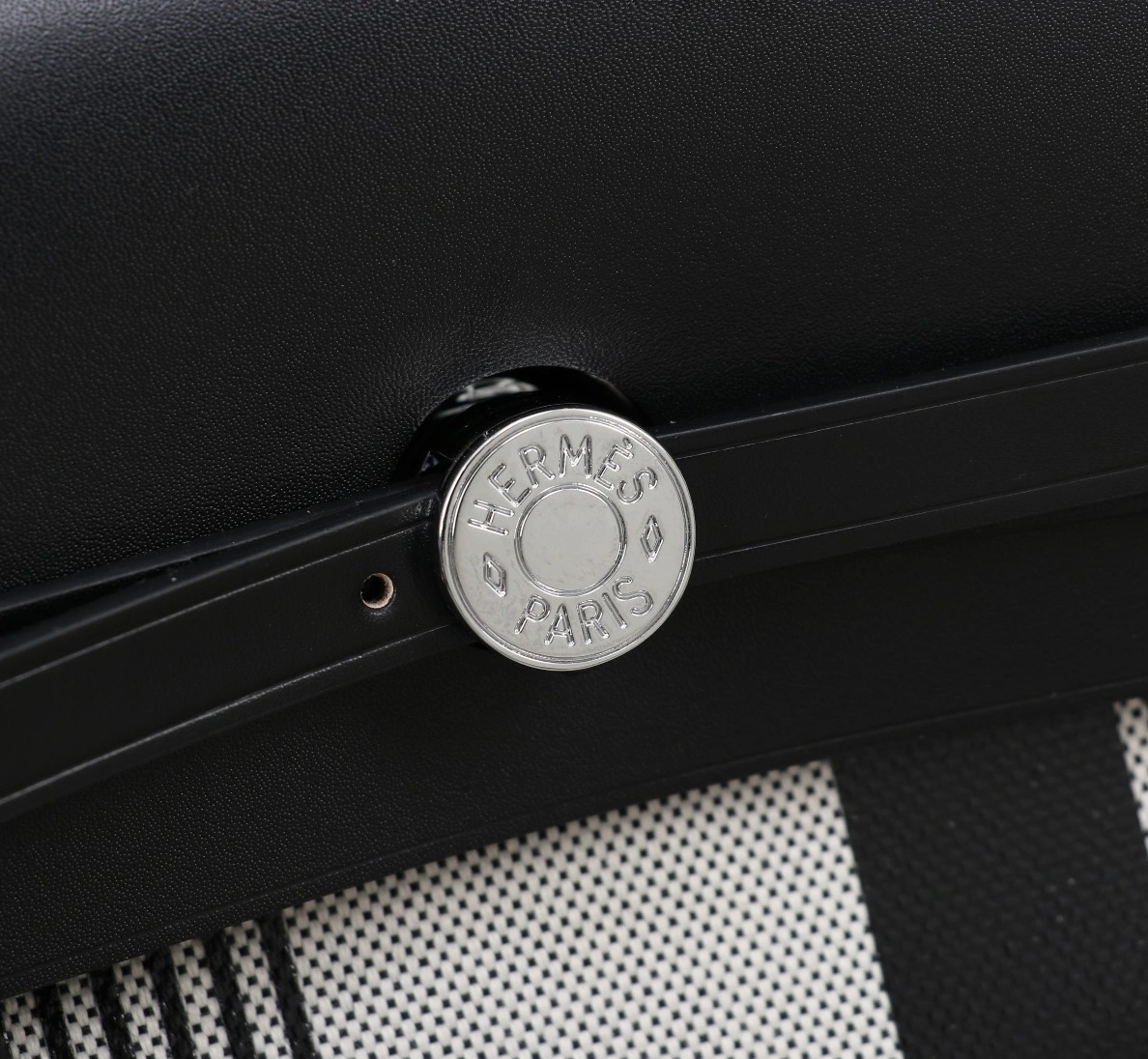 Hermes AAA Quality Backpacks Stylish 5041 - Image 3