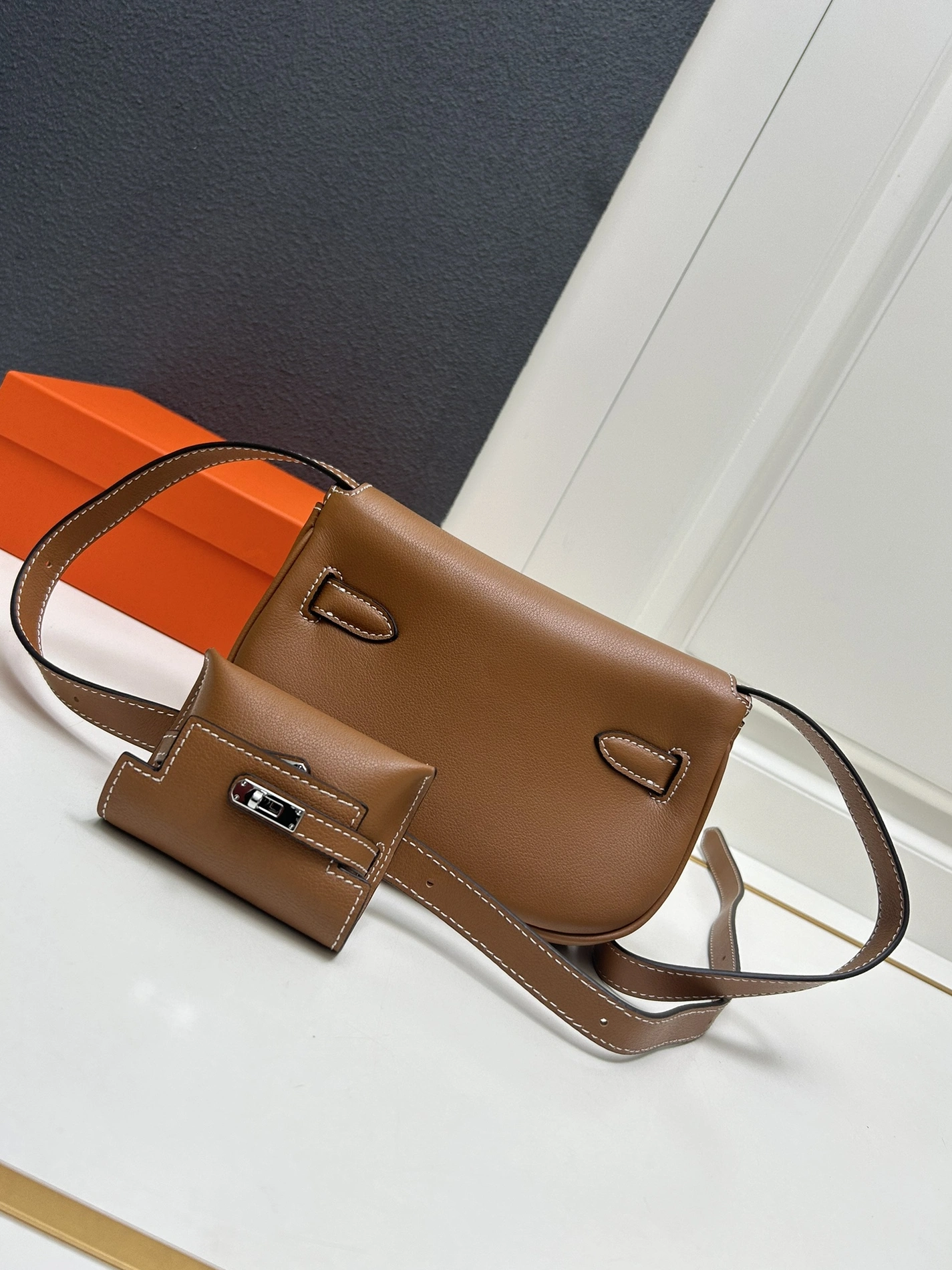 Hermes AAA Quality Belt Bags For Women Lightweight 5346