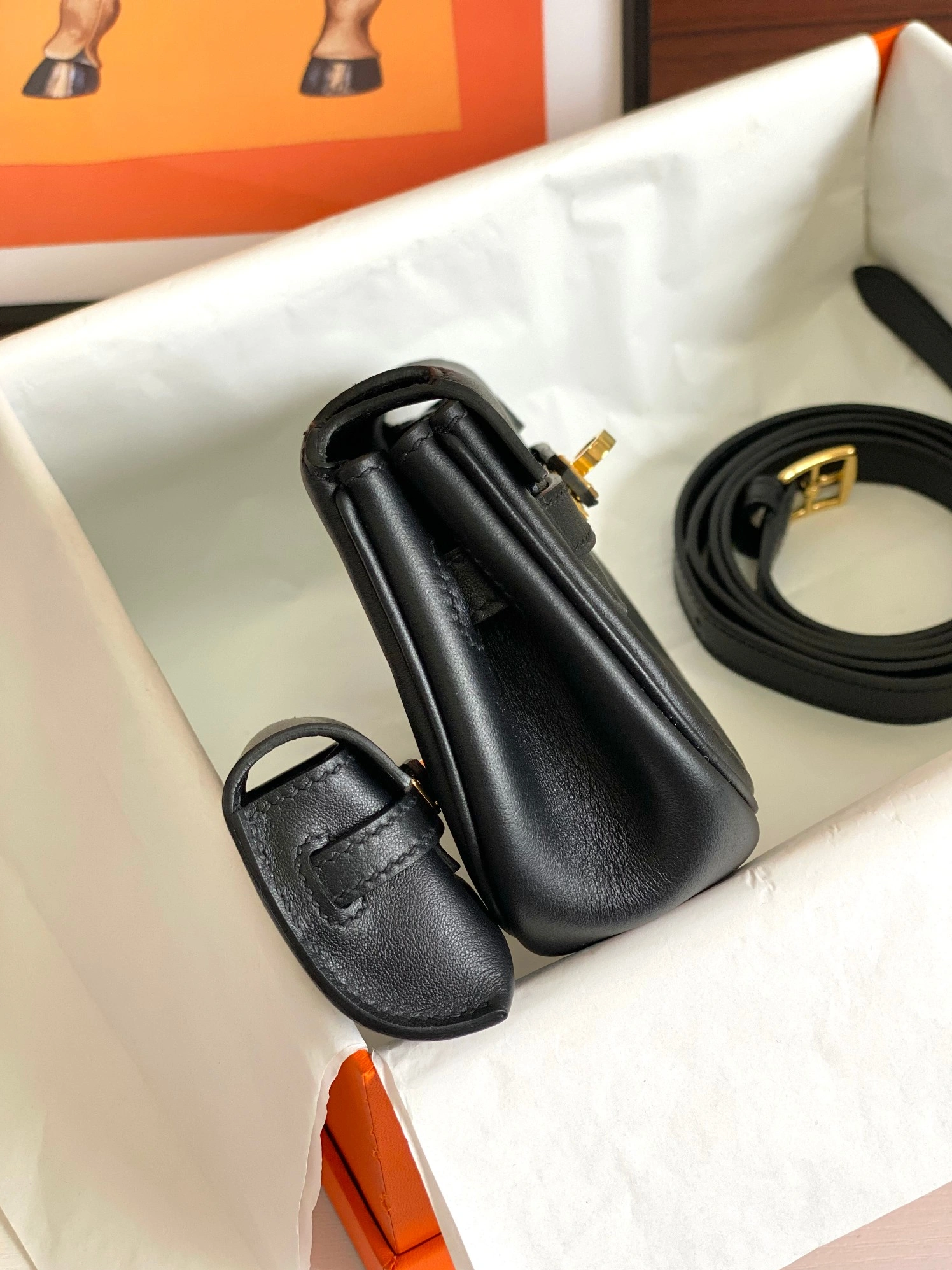 Hermes AAA Quality Belt Bags For Women StreetReady 8652 - Image 3