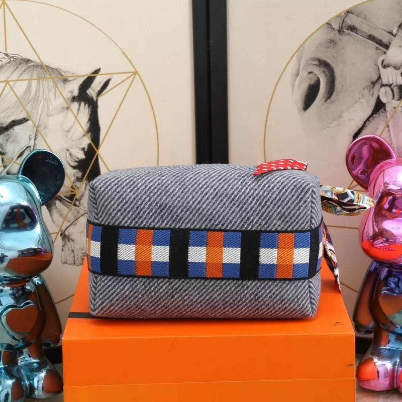 Hermes AAA Quality Handbags For Women Bright 2843 - Image 3