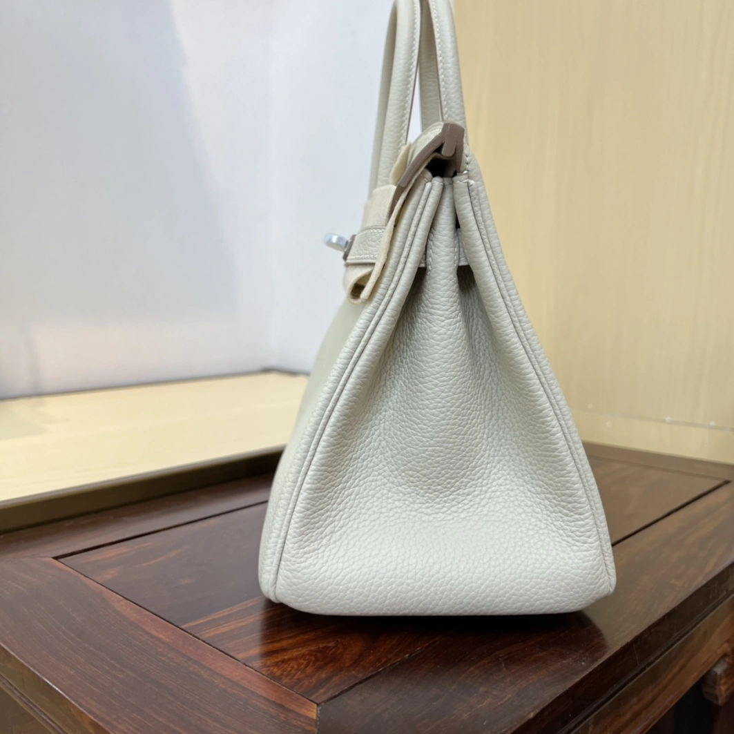 Hermes AAA Quality Handbags For Women EyeCatching 6363 - Image 5