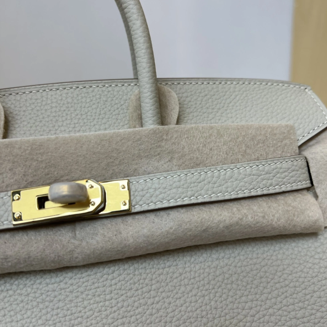 Hermes AAA Quality Handbags For Women Lightweight 479 - Image 4