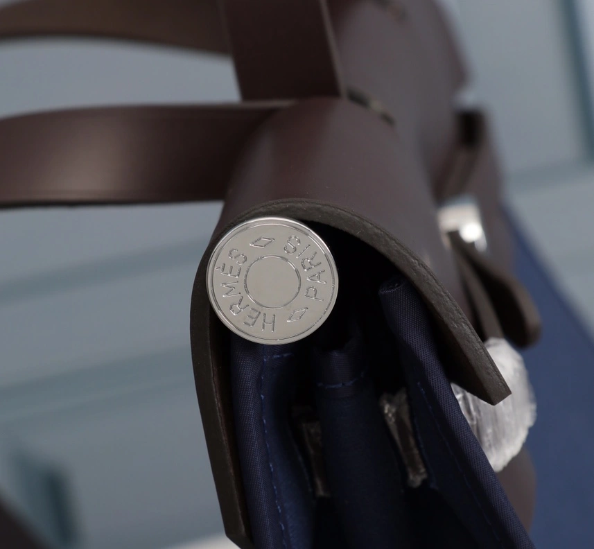 Hermes AAA Quality Handbags For Women StreetReady 2638 - Image 3