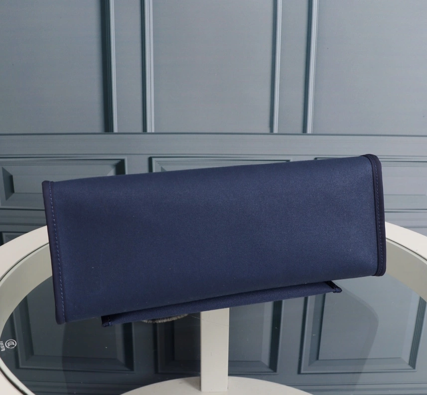 Hermes AAA Quality Handbags For Women StreetReady 2638 - Image 7