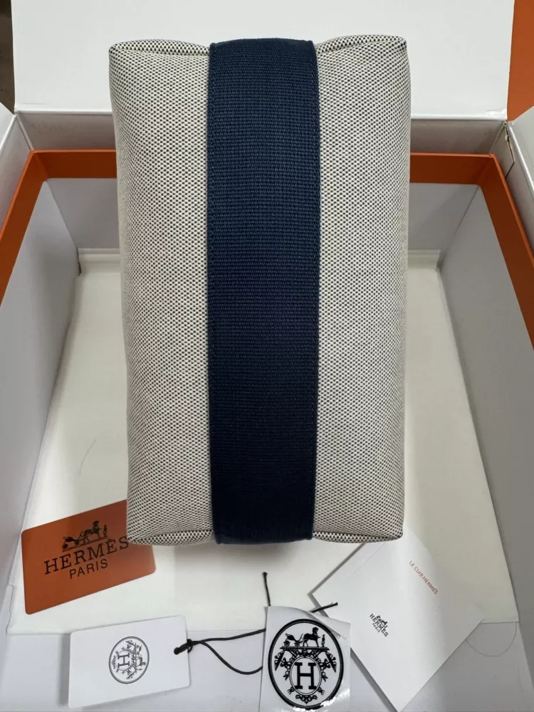 Hermes AAA Quality Handbags In Navy For Women TopPick 7938 - Image 4