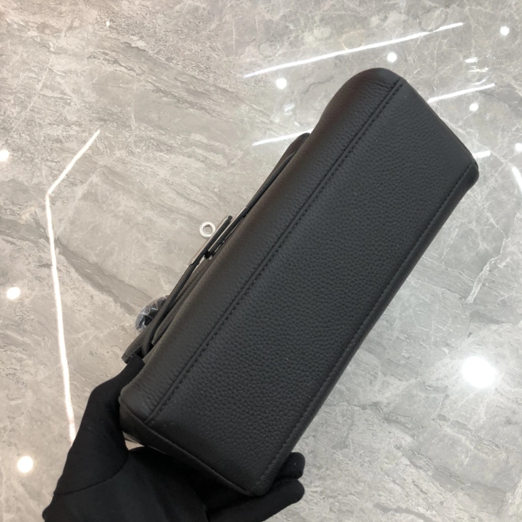 Hermes AAA Quality Messenger Bags For Women EasyMatch 1375 - Image 4