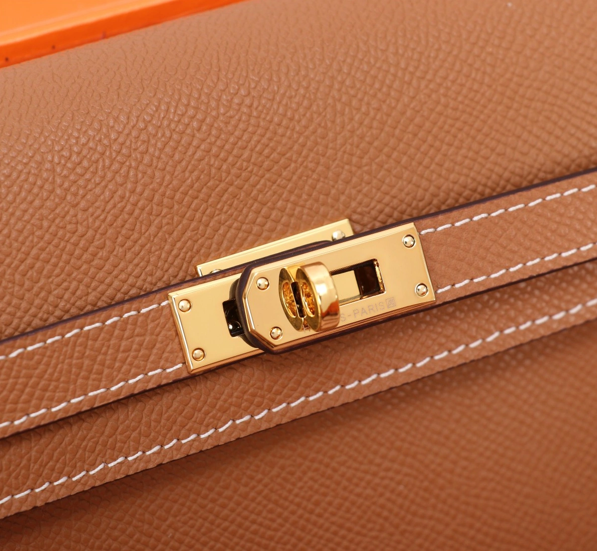 Hermes AAA Quality Messenger Bags For Women Sleek 4616