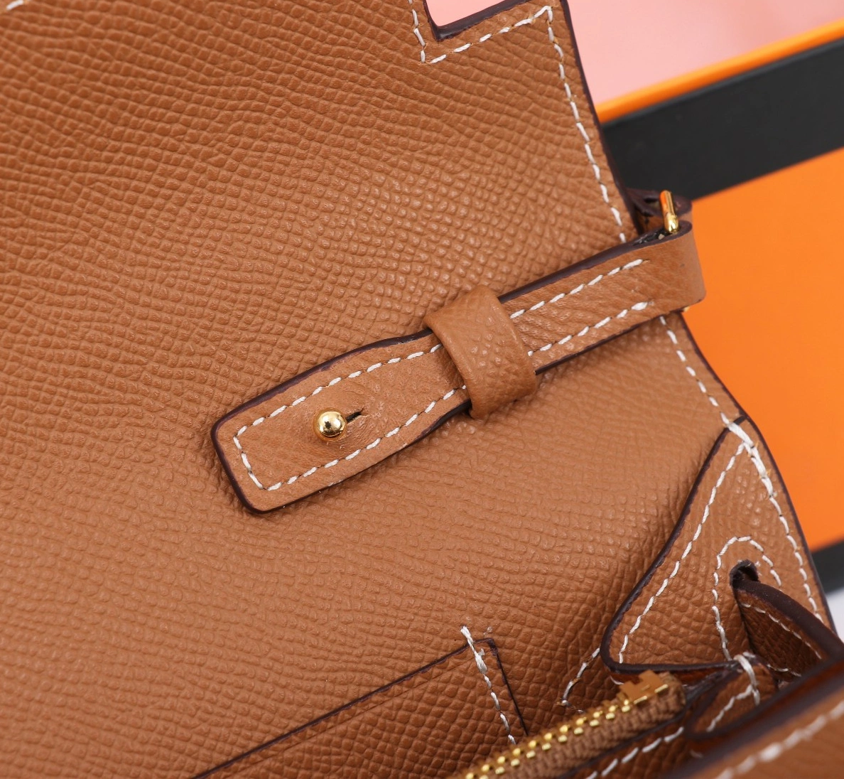 Hermes AAA Quality Messenger Bags For Women Sleek 4616 - Image 3