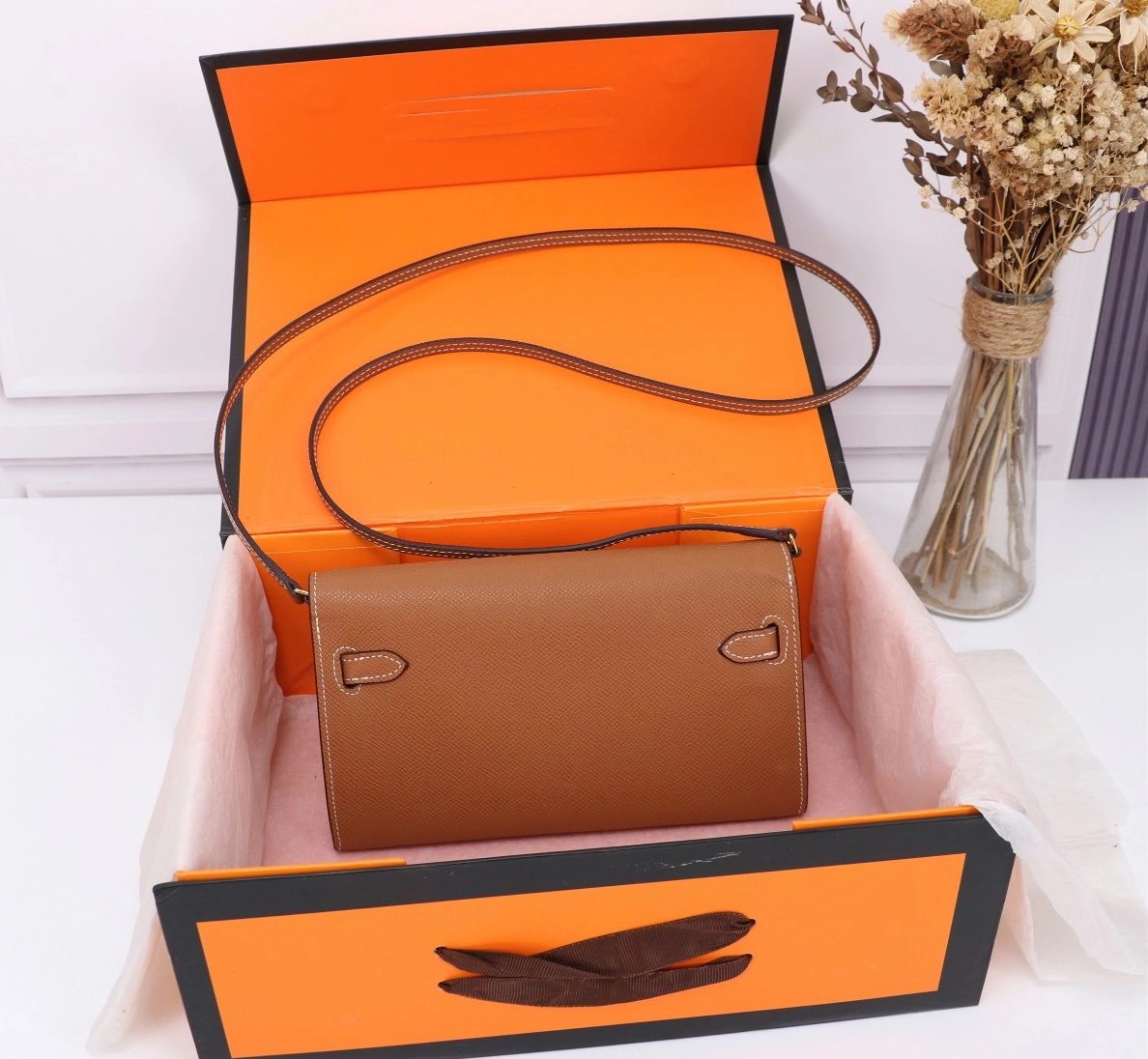 Hermes AAA Quality Messenger Bags For Women Sleek 4616 - Image 5