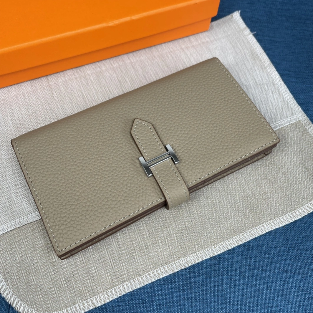 Hermes AAA Quality Wallets For Women AllSeason 121 - Image 4