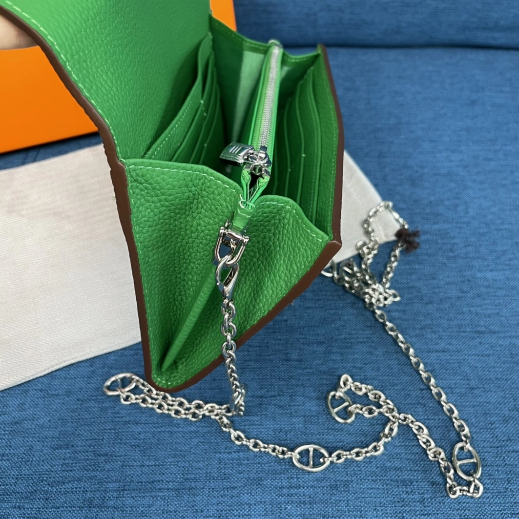 Hermes AAA Quality Wallets For Women Sleek 7264 - Image 4