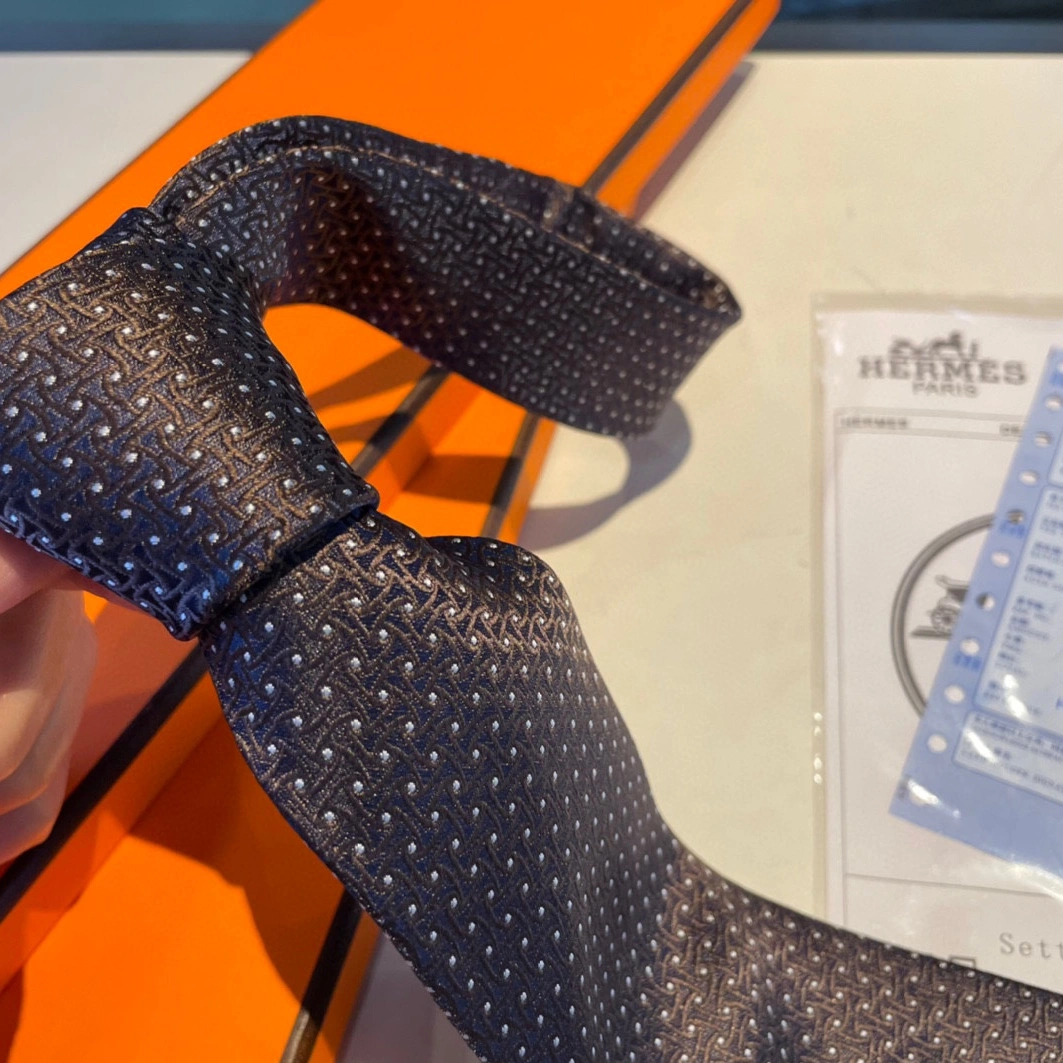 Hermes Necktie For Men Sophisticated 7185 - Image 3