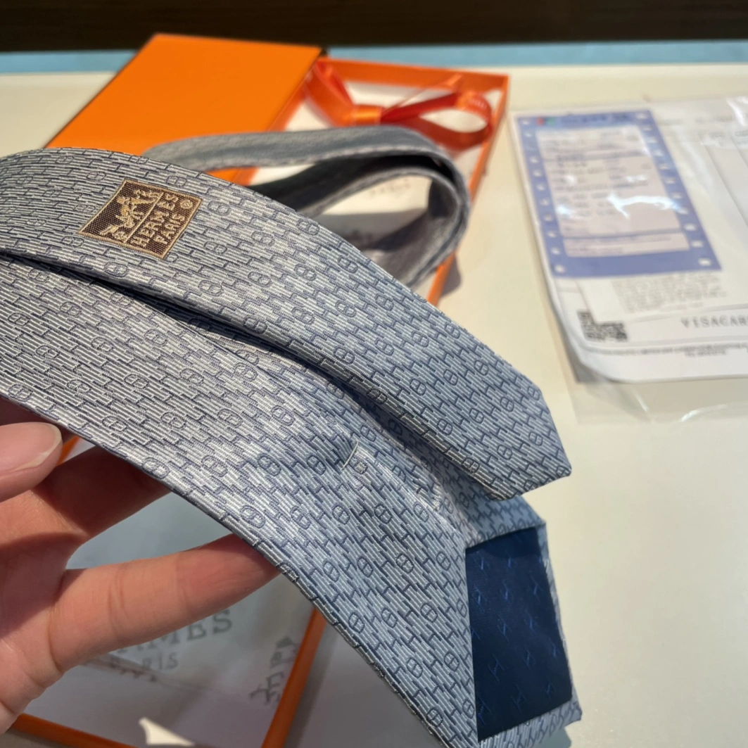 Hermes Necktie For Men Timeless 5771 - Image 5