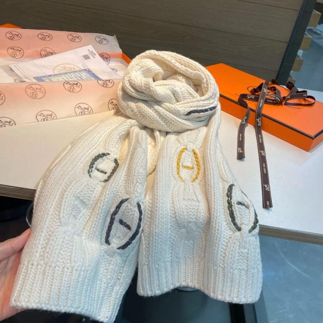 Hermes Scarf For Women EasyMatch 6754 - Image 5