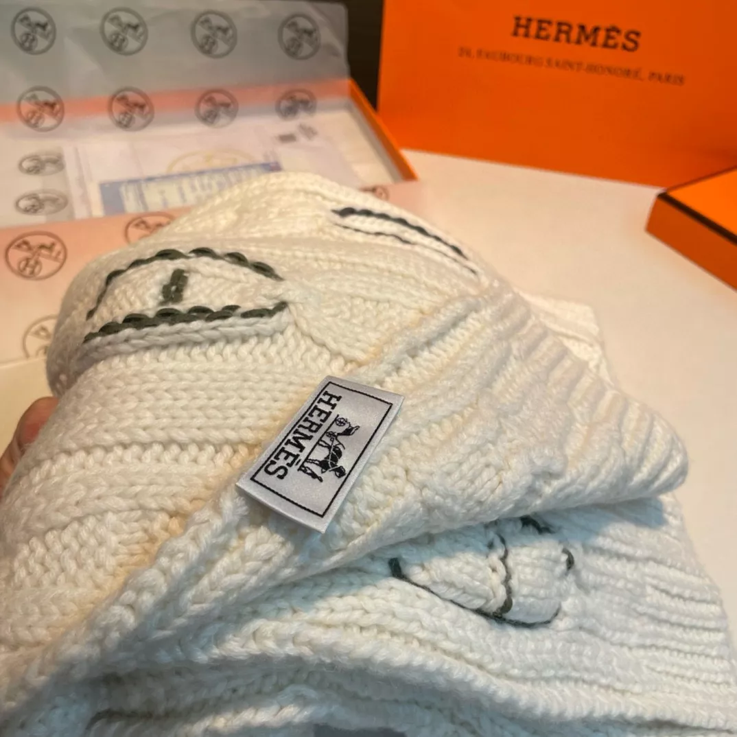 Hermes Scarf For Women EasyMatch 6754 - Image 6