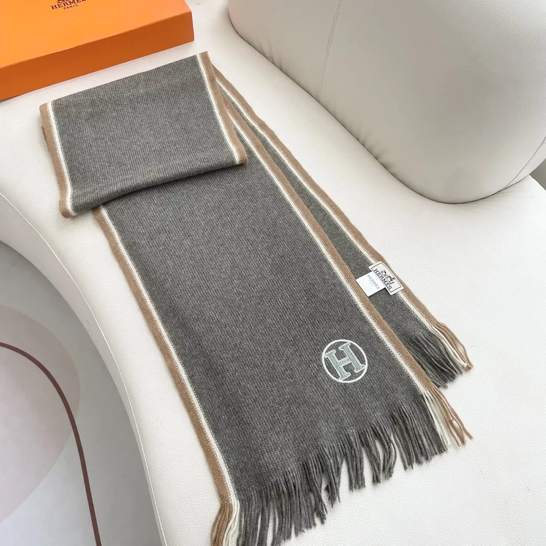 Hermes Scarf For Women Lightweight 9389 - Image 3