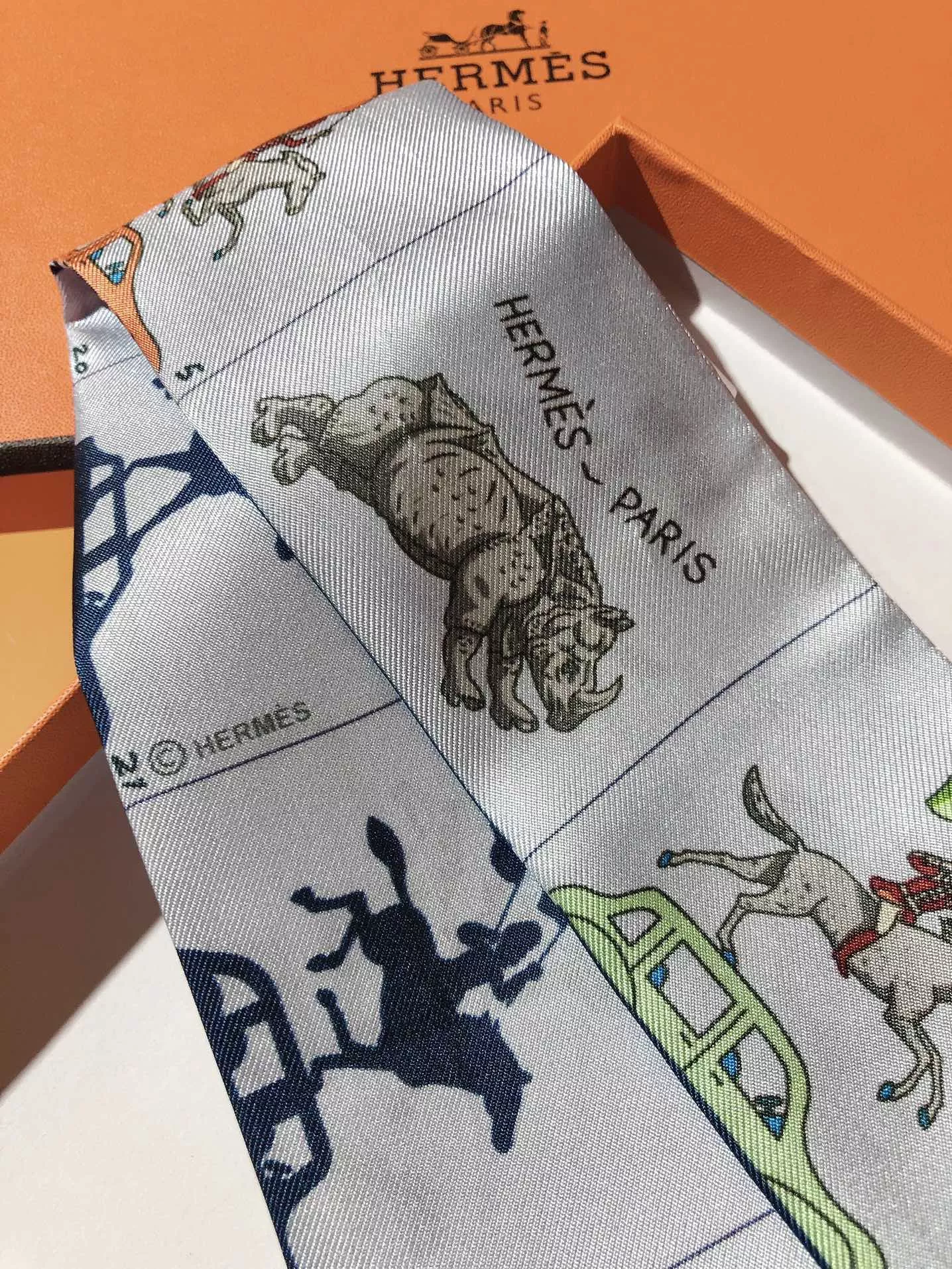 Hermes Silk Scarf AllSeason 7345 - Image 4