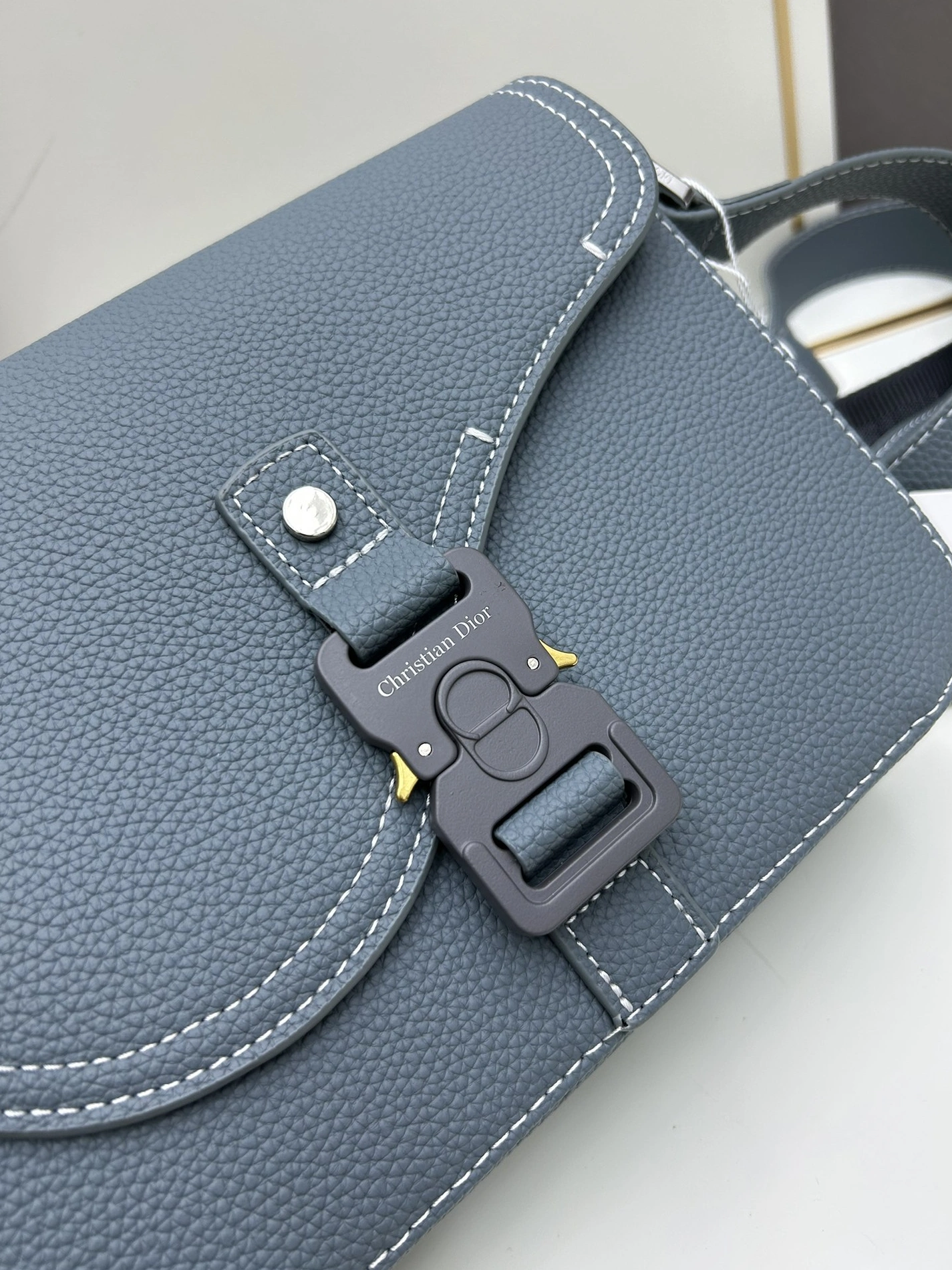 HighQuality 5003 Christian Dior AAA Quality Messenger Bags For Women - Image 4