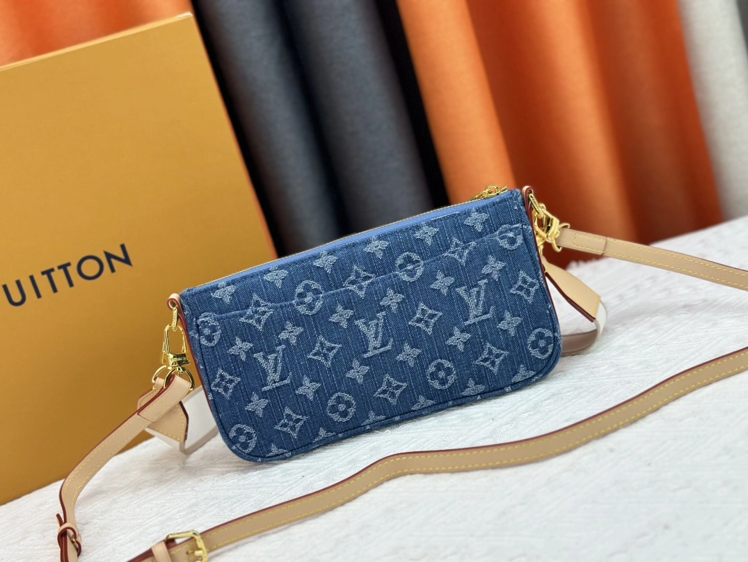 HighQuality 9108 Louis Vuitton AAA Quality Messenger Bags For Unisex - Image 4