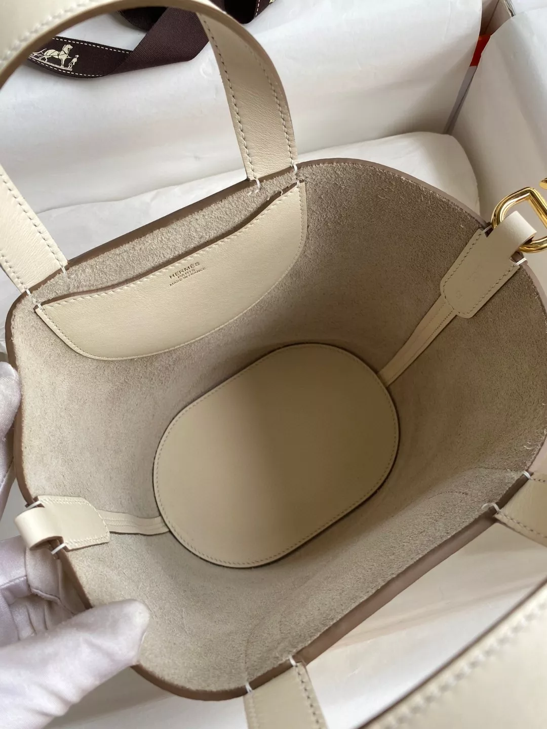 HighQuality 938 Hermes AAA Quality Handbags In Gold For Women - Image 5