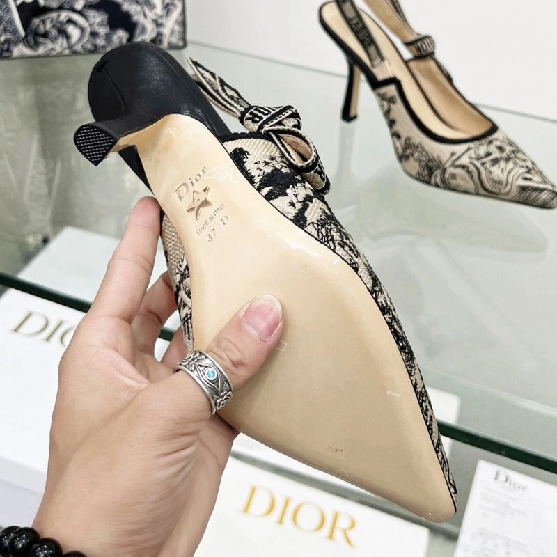 J'Adior Slingback Pumps Women Toile de Jouy Sauvage Motif Canvas Beige UrbanStyle 1887 - Image 3