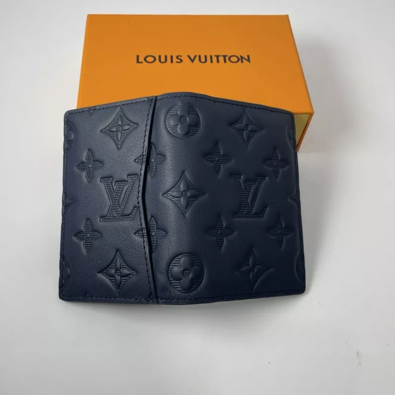 Lightweight 2446 Louis Vuitton AAA Quality Card Case - Image 7