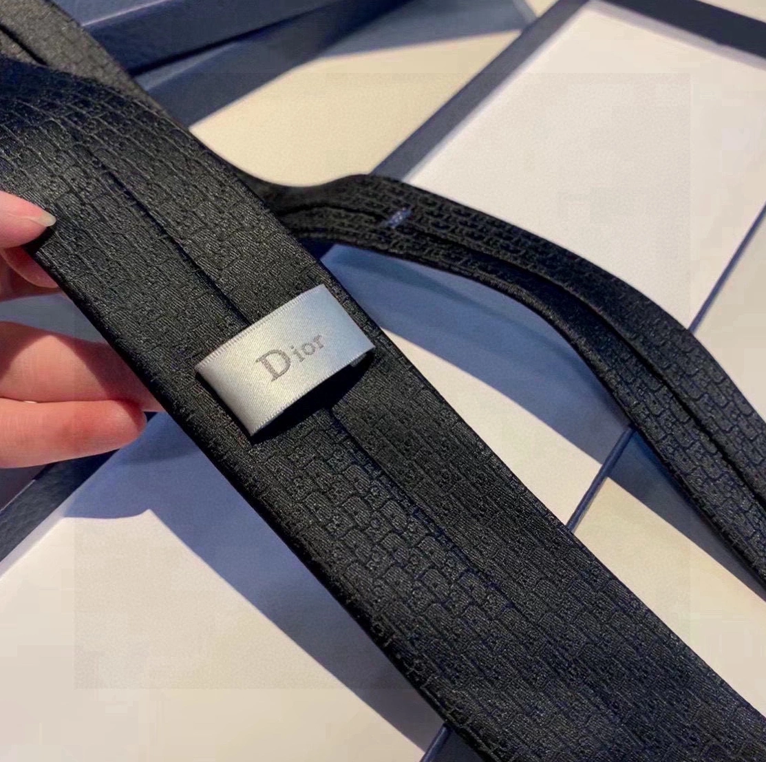 Lightweight 3654 Christian Dior Necktie For Men - Image 6