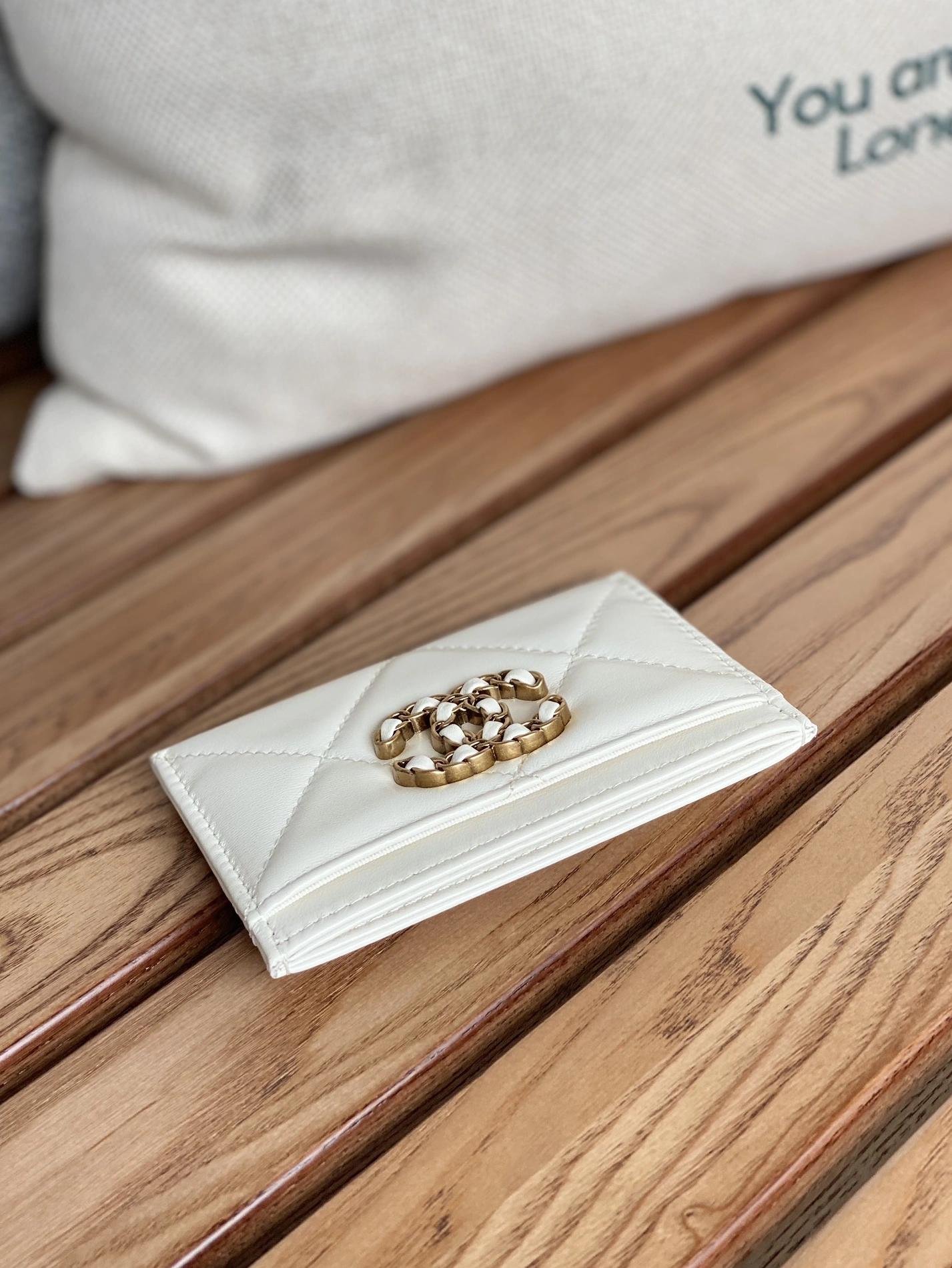 Lightweight 5583 Chanel Card Case - Image 3