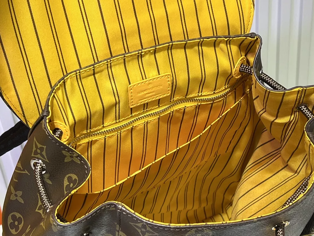 Louis Vuitton AAA Quality Backpacks For Unisex Bold 2665 - Image 7