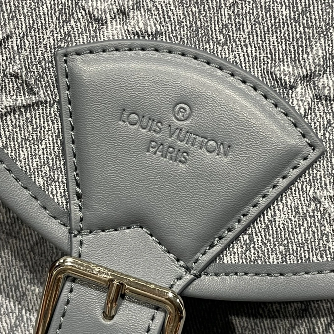 Louis Vuitton AAA Quality Backpacks For Unisex EyeCatching 5043 - Image 5