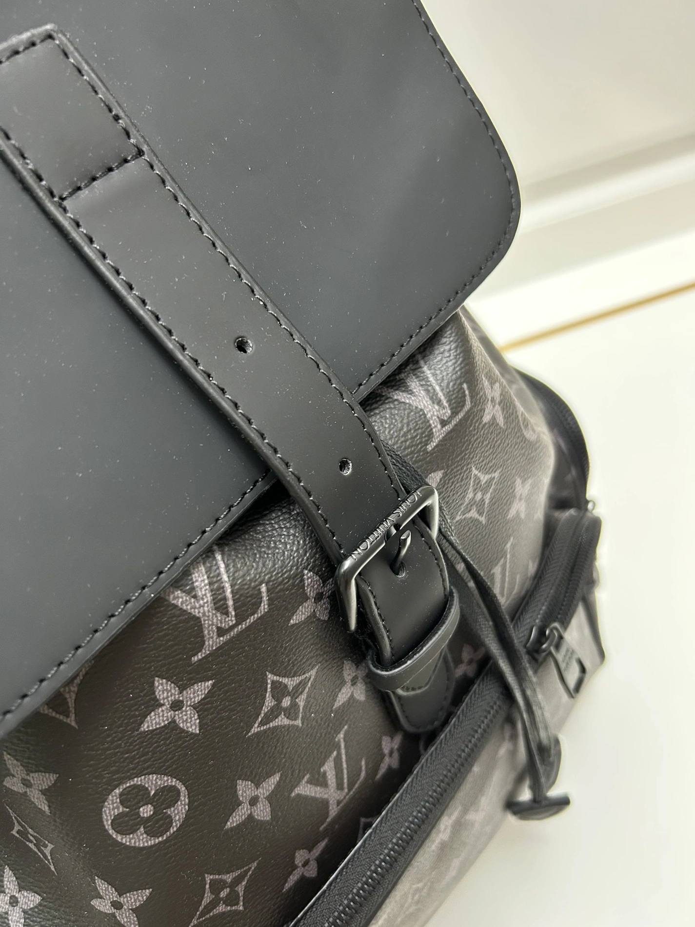 Louis Vuitton AAA Quality Backpacks For Unisex GoodFit 215 - Image 5