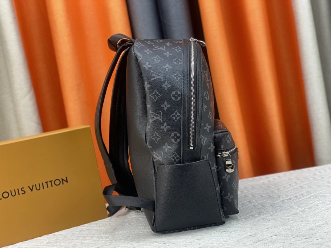 Louis Vuitton AAA Quality Backpacks For Unisex Sleek 7528