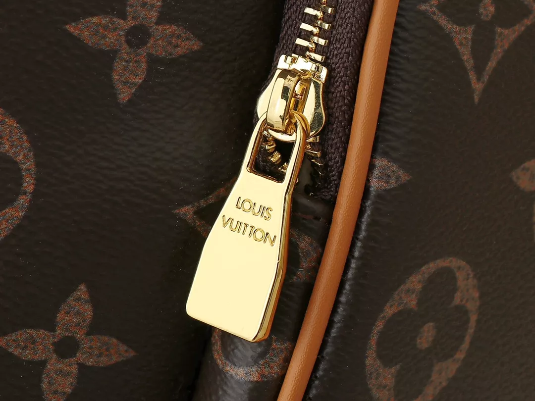 Louis Vuitton AAA Quality Backpacks For Unisex Soft 1275 - Image 7