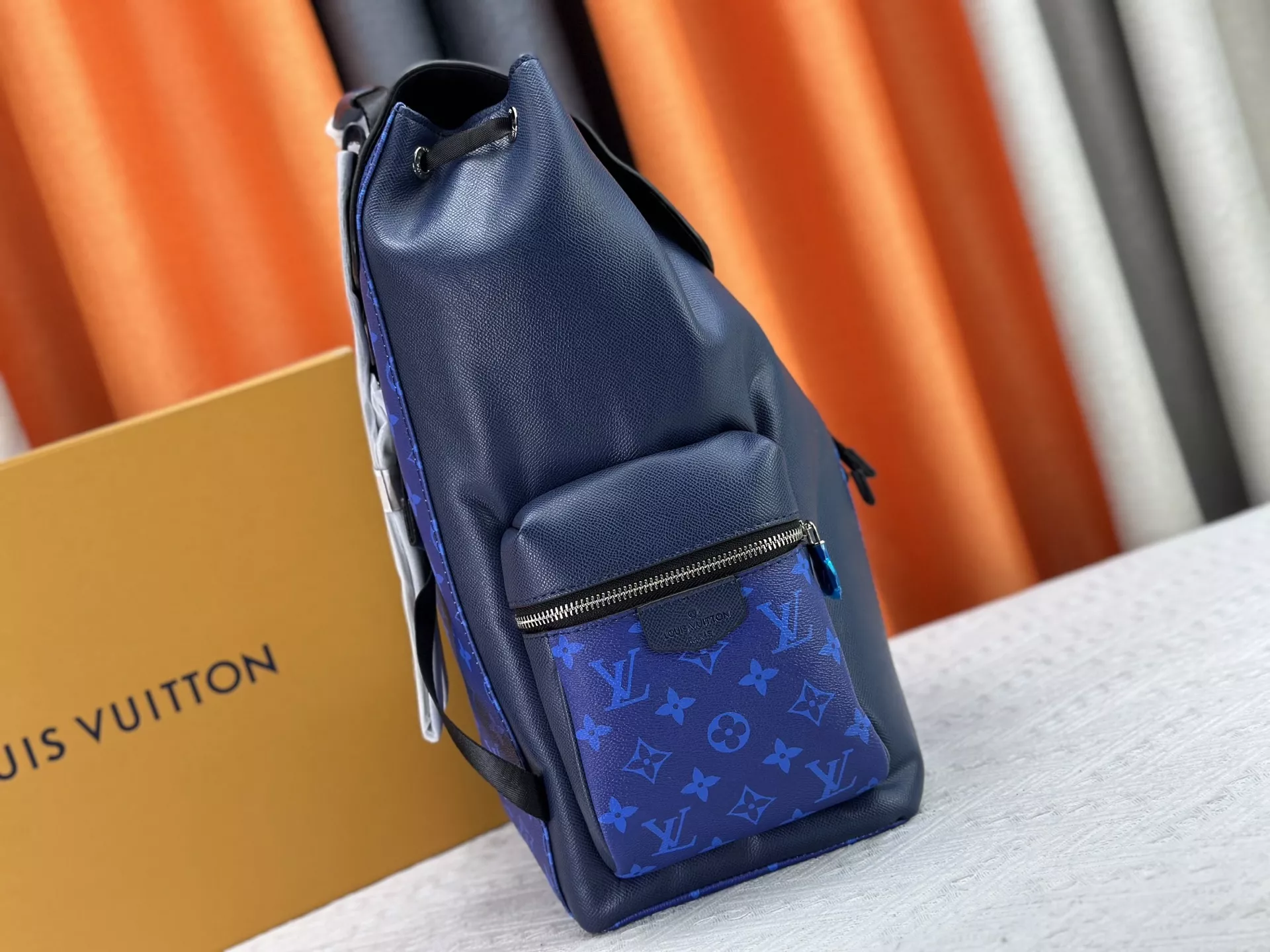 Louis Vuitton AAA Quality Backpacks For Unisex Soft 5994 - Image 3