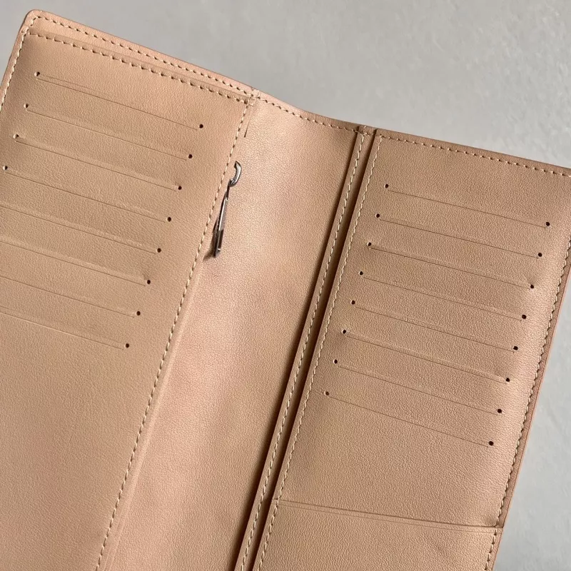 Louis Vuitton AAA Quality Card Case Comfortable 1673 - Image 7