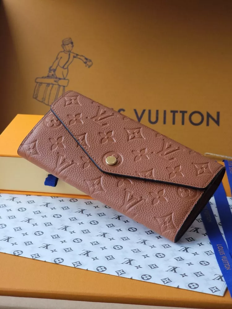 Louis Vuitton AAA Quality Card Case UrbanStyle 9446 - Image 3
