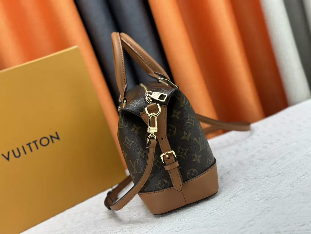 Louis Vuitton AAA Quality Handbags For Women Classic 8382 - Image 3