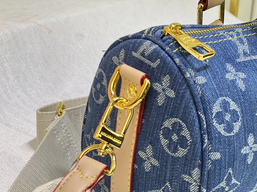 Louis Vuitton AAA Quality Handbags For Women Comfortable 2811 - Image 5