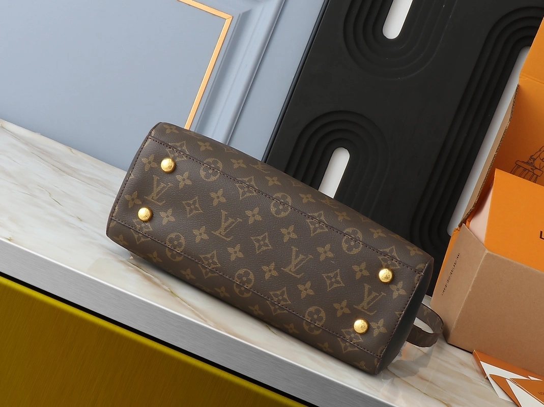 Louis Vuitton AAA Quality Handbags For Women Compact 2939 - Image 3