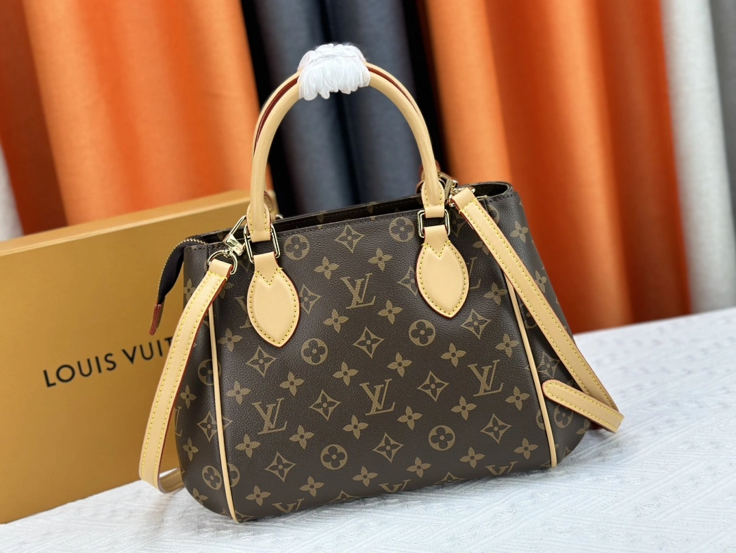 Louis Vuitton AAA Quality Handbags For Women Popular 9029 - Image 4