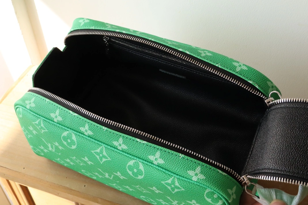 Louis Vuitton AAA Quality Handbags For Women Practical 7381 - Image 6