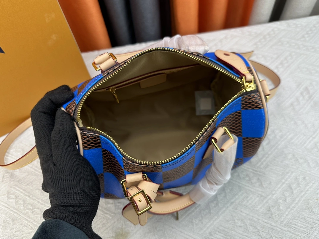 Louis Vuitton AAA Quality Handbags For Women Sophisticated 2226 - Image 8