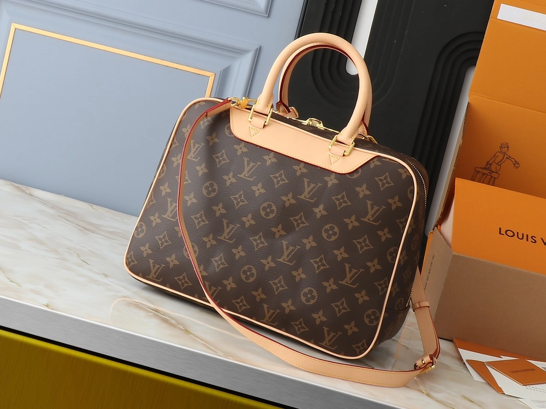 Louis Vuitton AAA Quality Handbags For Women Timeless 986