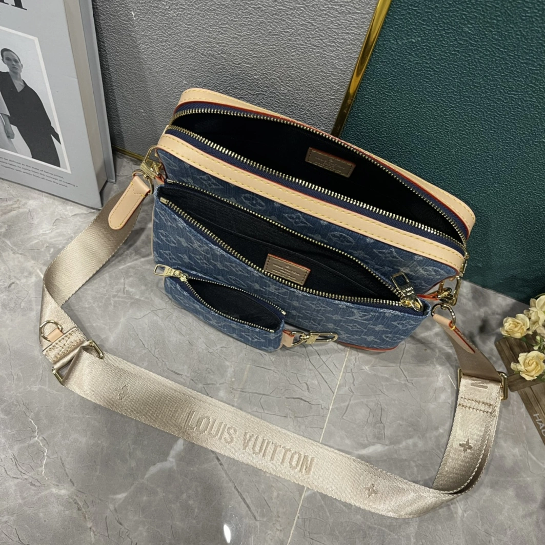 Louis Vuitton AAA Quality Messenger Bags For Unisex AllSeason 2371 - Image 8