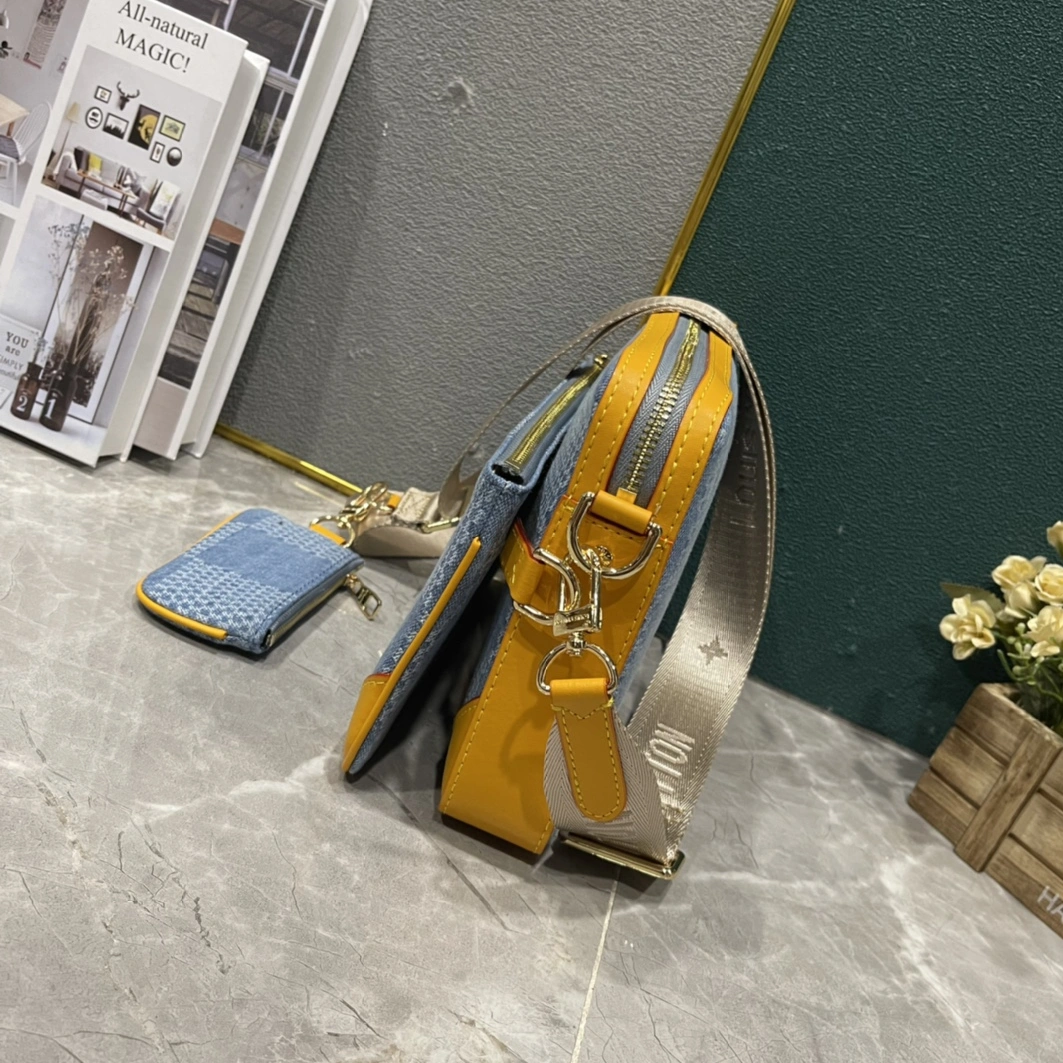 Louis Vuitton AAA Quality Messenger Bags For Unisex Comfortable 4353 - Image 3